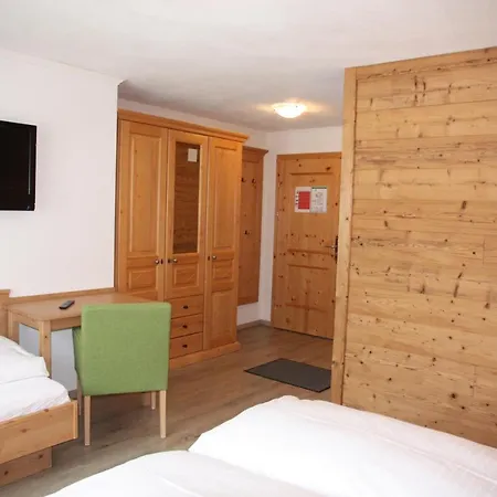 Kirchgasser オーバータウエルン