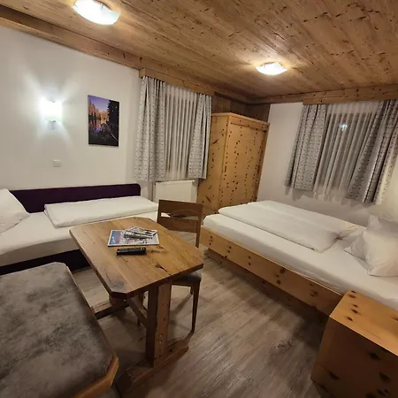 Apartmanhotel Kirchgasser 3*